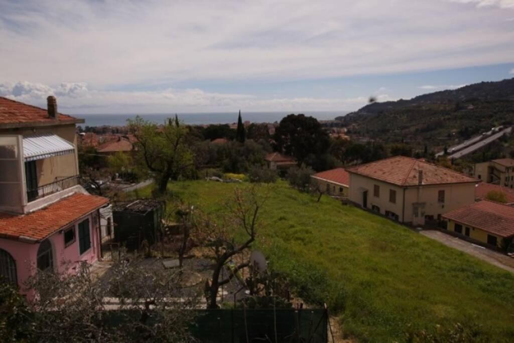 Casa Belvedere  Diano Castello Eksteriør bilde
