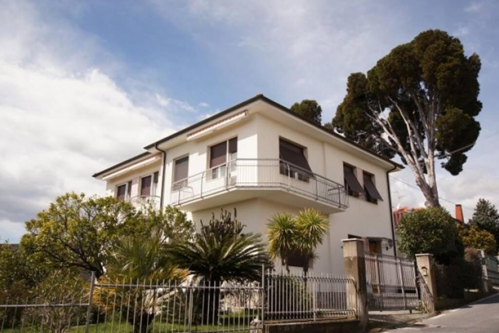 Casa Belvedere  Diano Castello Eksteriør bilde